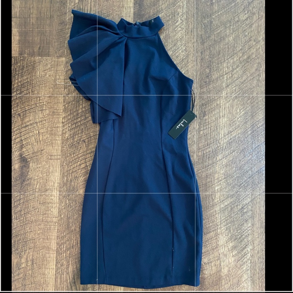 Lulus body con halter dress with shoulder detail